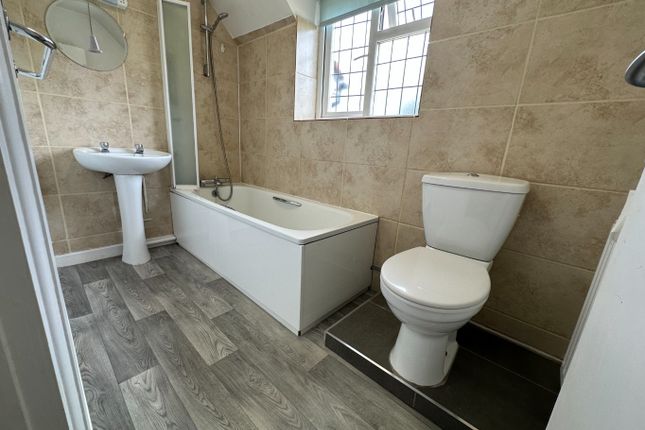 Detached house for sale in The Shires, Old Bedford Road, Luton