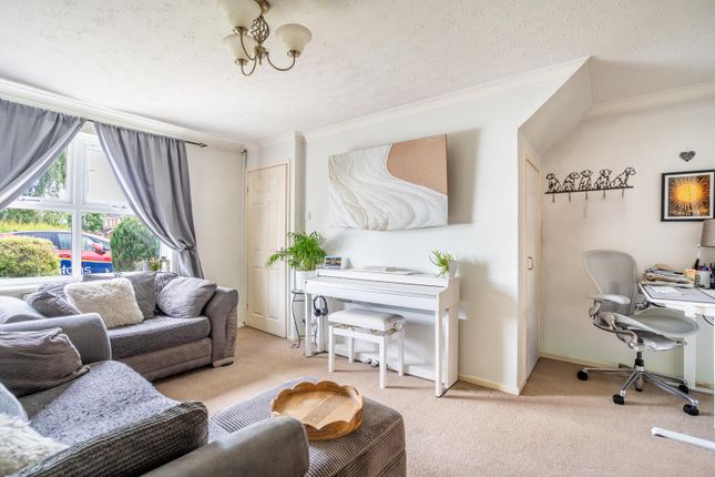 2, Hayforth Close, York photo 3