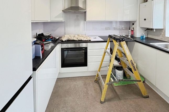 159, Avondale, Aldershot photo 2