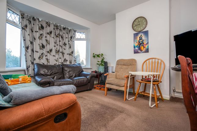 13, Bryant Road, Kettering photo 2