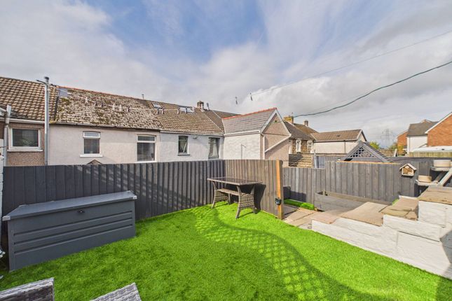 6 Hillside Terrace, Ebbw Vale photo 4