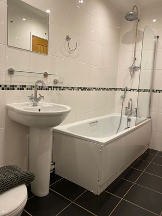Apartment 2, 7 Uplands Terrace photo 3
