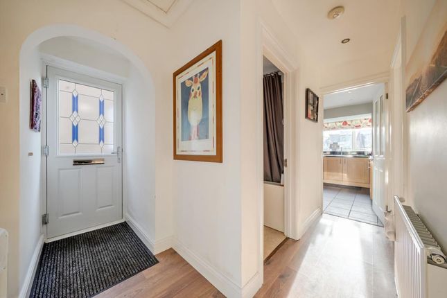 19 DASHWOOD RISE, Duns Tew, Bicester photo 3