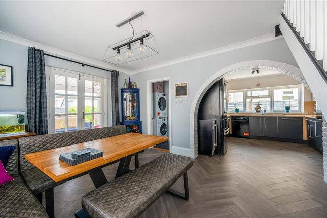 14, Lily Avenue, Widley photo 2