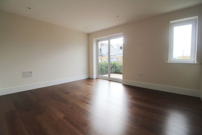 Flat to rent in Champlain Street, Reading