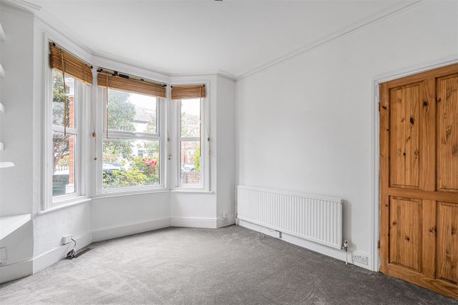 7, Belsize Avenue, London photo 3