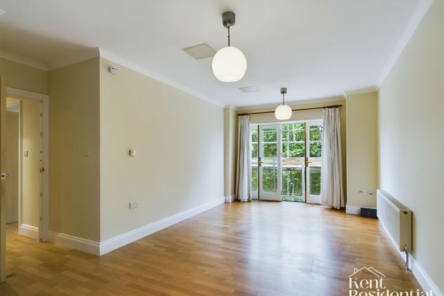 21, Buckland Rise, Maidstone photo 3