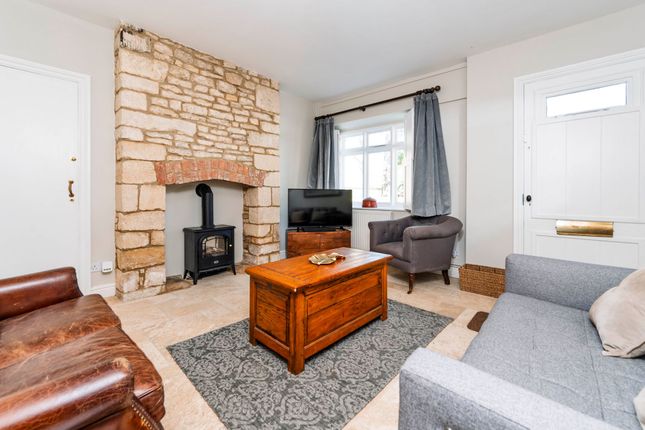Ayton Cottage West End, Cheltenham photo 2