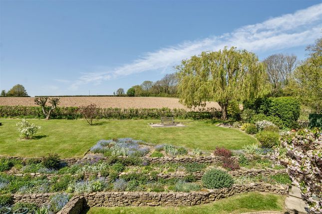 26, Old Oak Way, Blandford Forum photo 3