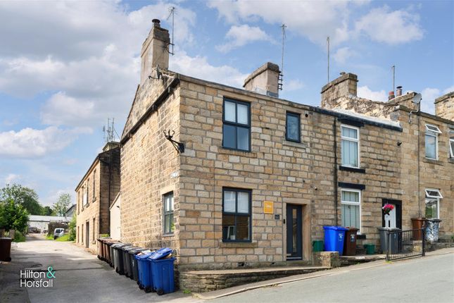 2-bed house on 1, Pasture Lane, Barrowford, £170,000