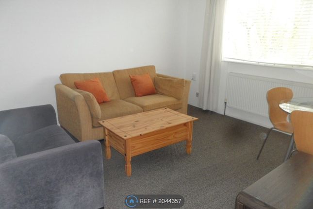 Thumbnail Flat to rent in Harvest Lodge, London