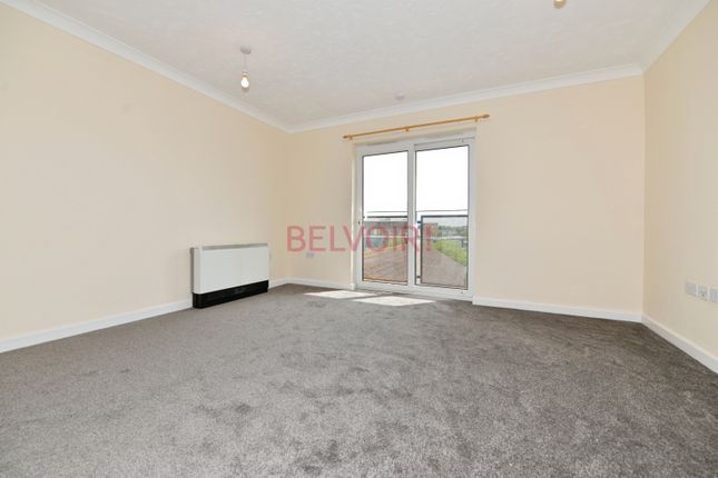 36, Carpathia Drive, Southampton photo 3