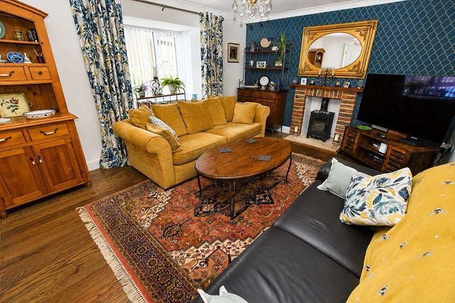 3, Shaw Close, Maidstone photo 4