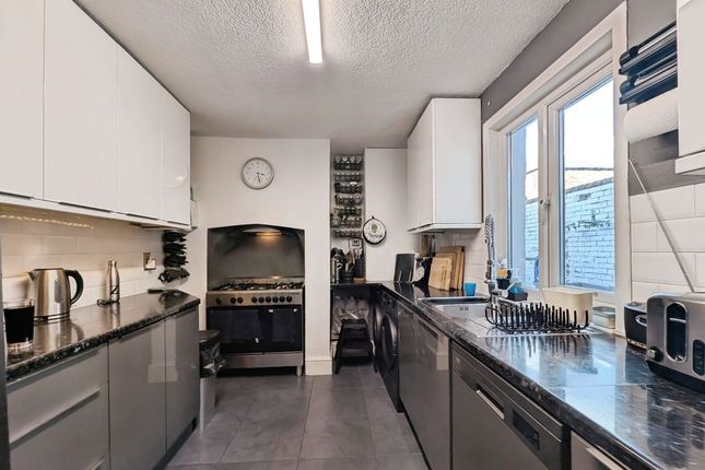 28, Caroline Cottages, Newcastle Upon Tyne photo 2