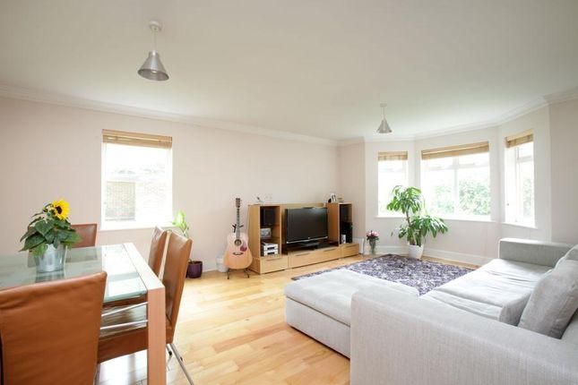 Flat to rent in Kings Road, Richmond