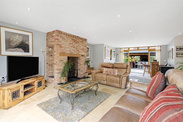 Meadow Barn, Merton Road, Ambrosden photo 4