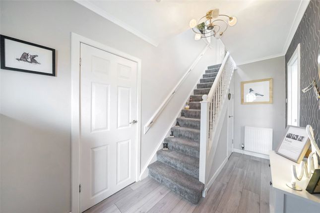 13, Cleuch Avenue, Alloa photo 4