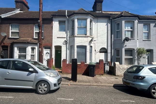 Terraced house for sale in Crawley Road, Luton