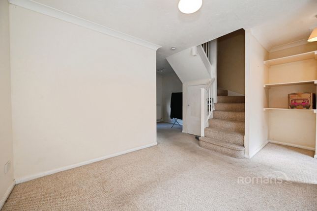 30, Simkins Close, Winkfield Row photo 4