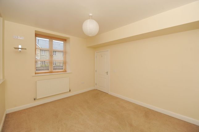 Flat to rent in New Road, Holymoorside