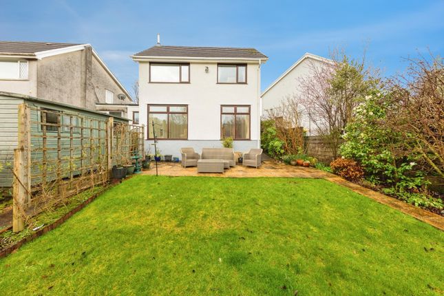 51, Parc Howard Avenue, Carmarthenshire photo 4