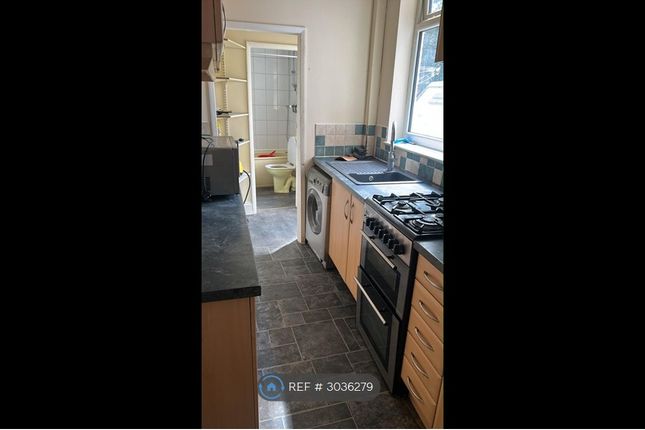 Clarendon Park Road, Leicester photo 3