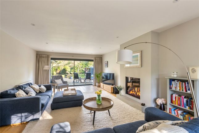 5, Star Hill Drive, Farnham photo 5