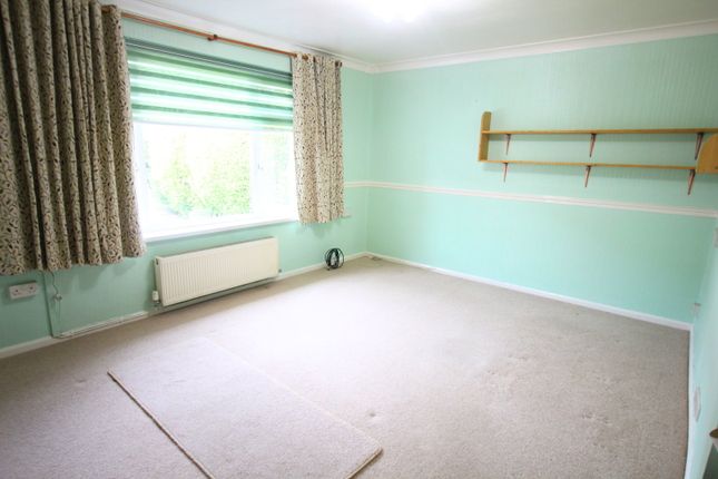 3, Heol Ty-Gwyn, Caerphilly photo 2