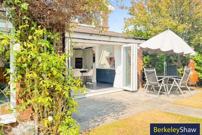 16, Thornbeck Avenue, Liverpool photo 3