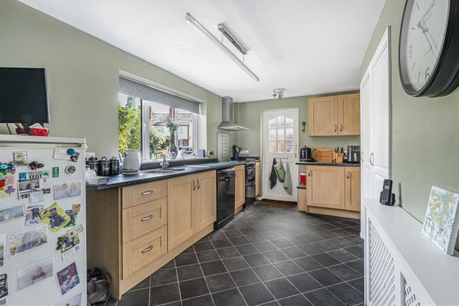 17, St. Chads Road, Maidenhead photo 3