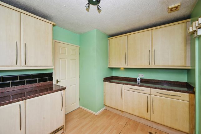 28, Windy Bank Avenue, Warrington photo 4