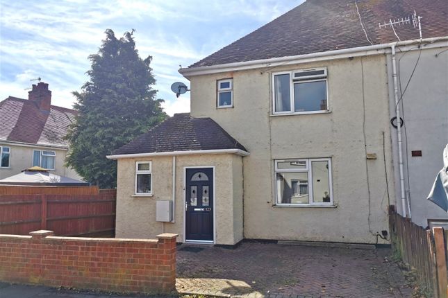 Thumbnail Semi-detached house for sale in Rynal Place, Evesham