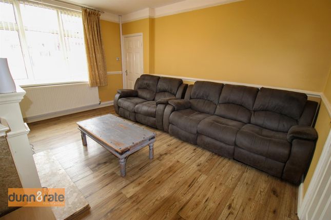10, Oak Place, Stoke-On-Trent photo 4