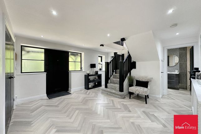 1 Barton Road, Manchester photo 3