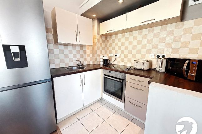 32, Bismuth Drive, Kent photo 2