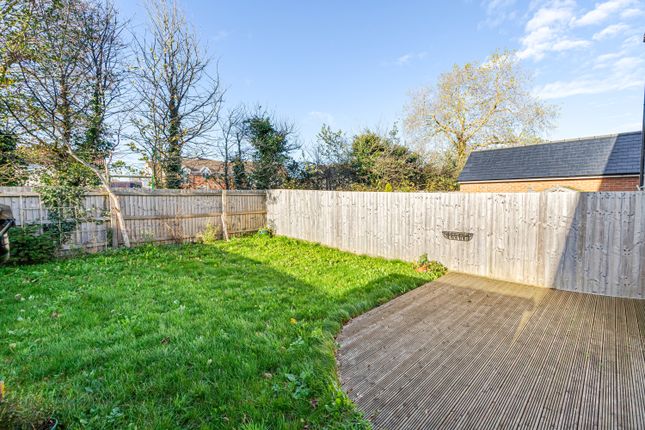 7, Strawberry Lane, Exeter photo 4
