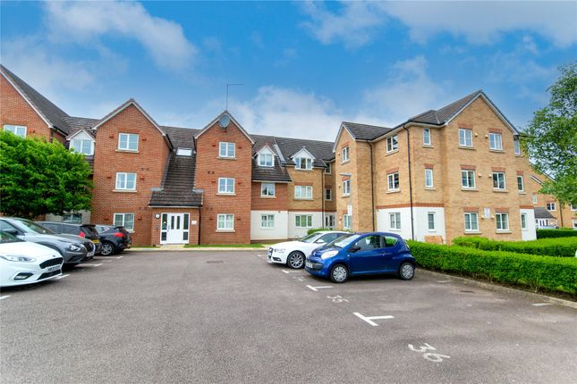Thumbnail Flat for sale in Monarch Way, Leighton Buzzard, Beds