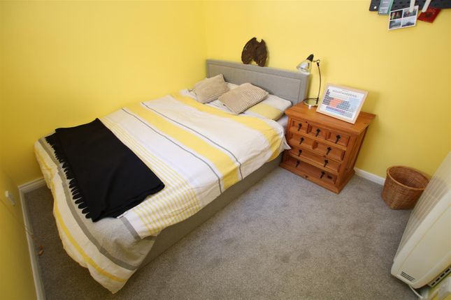 Bedroom 2.Jpg