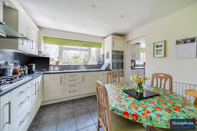 16, Cranford Drive, Holybourne photo 4