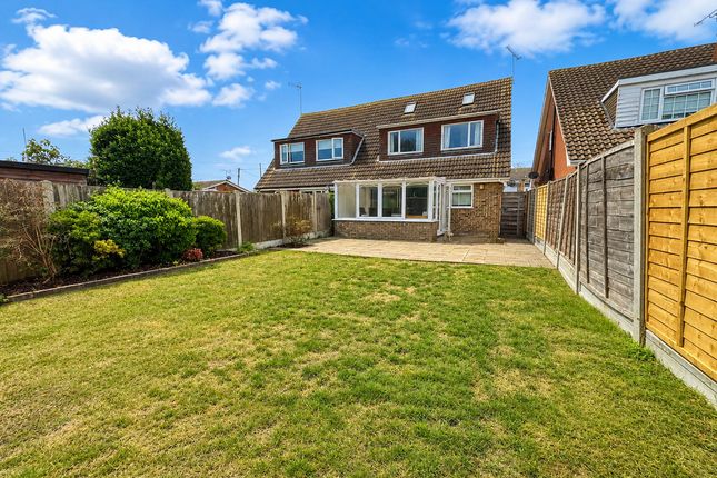 8, Alexandra Road, Rochford photo 2