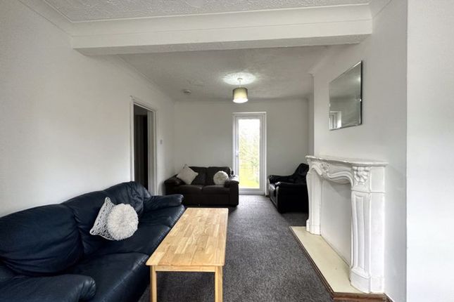 32 Hillside, Brighton photo 3