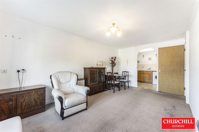 21, Westleigh Court, Wanstead photo 4