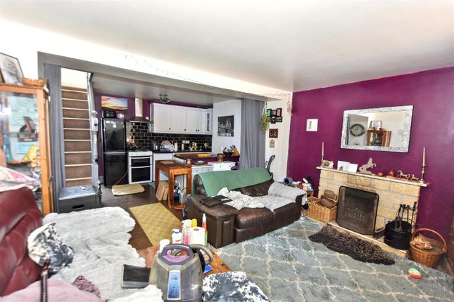 8, Laity Road, Camborne photo 4