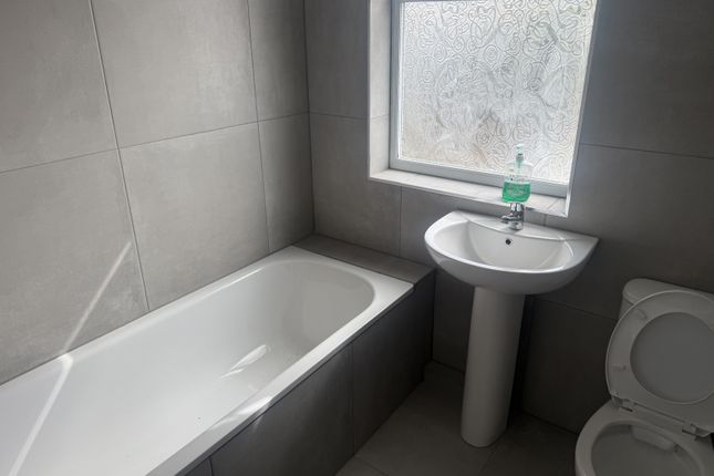 141 Bourne Avenue, HAYES photo 5
