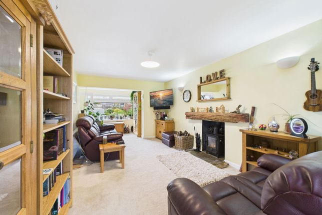26, Duchy Gardens, Paignton photo 3
