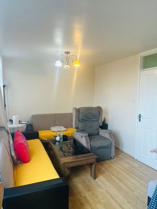 Duplex for sale in Stockwell Park Road, London