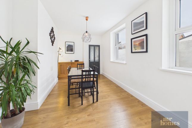 34, Amherst Street, Cardiff photo 3