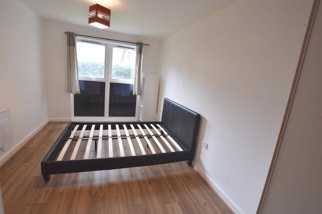 36, Greenbank Court, Isleworth photo 4