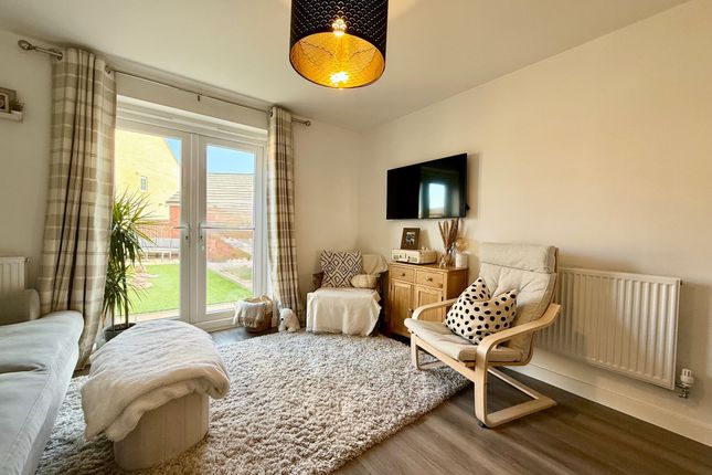 95, Bellamy Drive, Great Yarmouth photo 2
