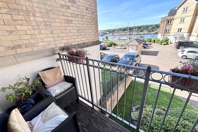 93, Medina View, East Cowes photo 3